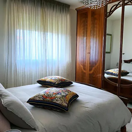 Casa Di Alice アパート パルマ